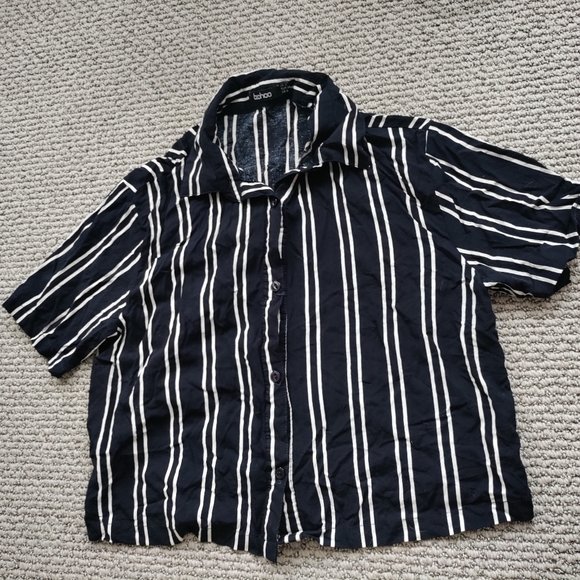 Navy Blue Button Up Crop Top - Picture 3 of 4